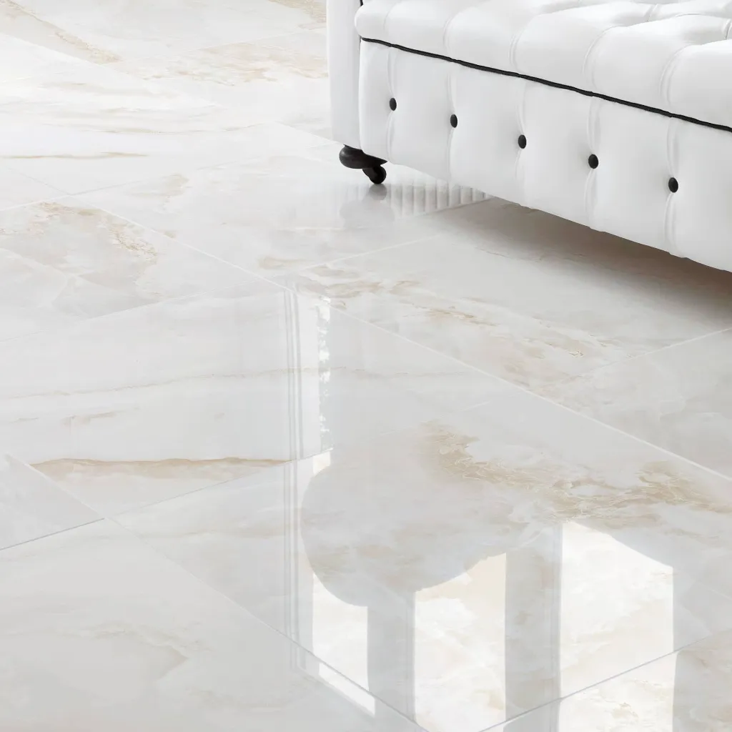 Onyx Astral 02 Lifestyle.webp