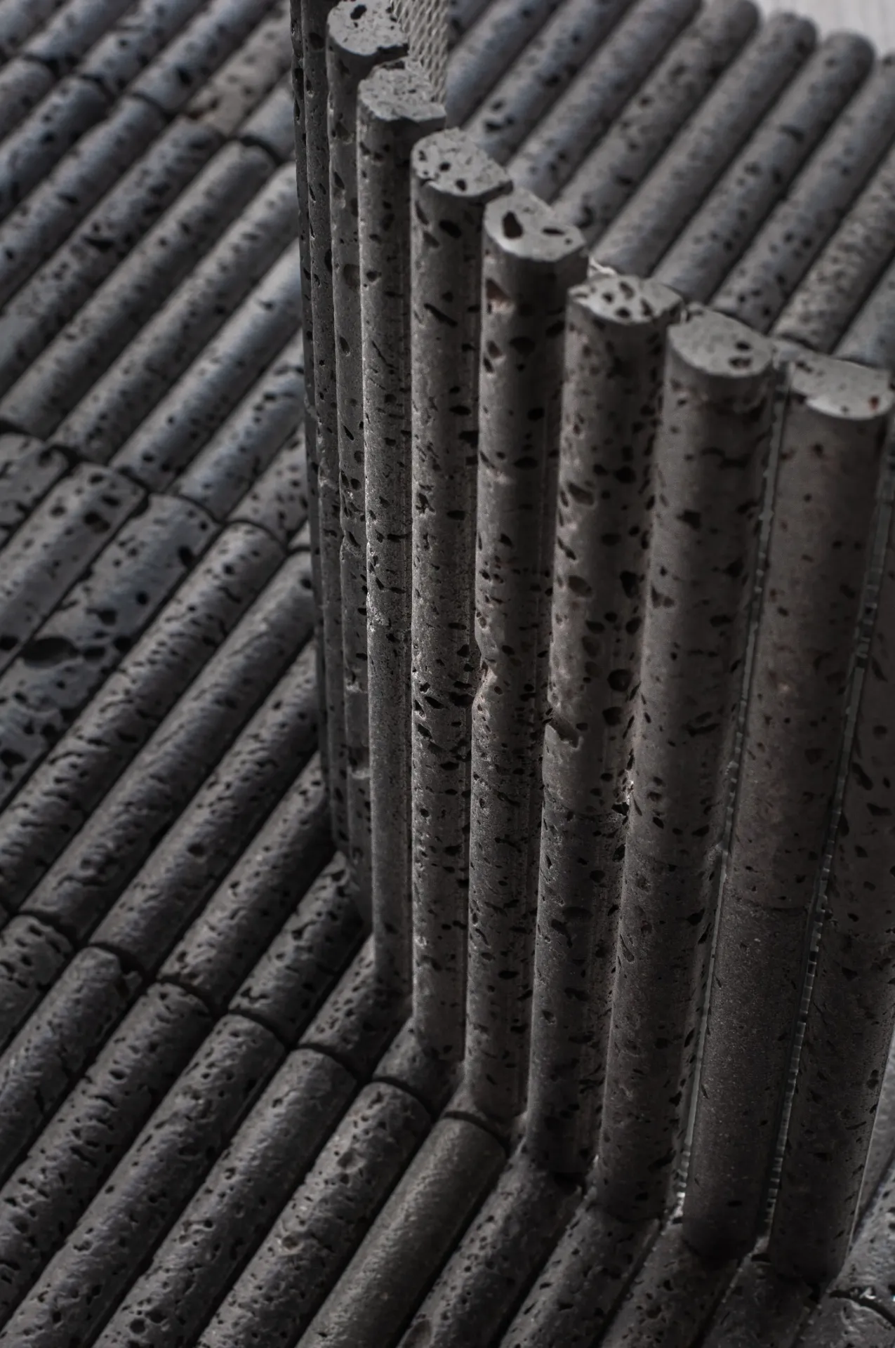 [LAD337-E Mosaic] Lava Stone Convex